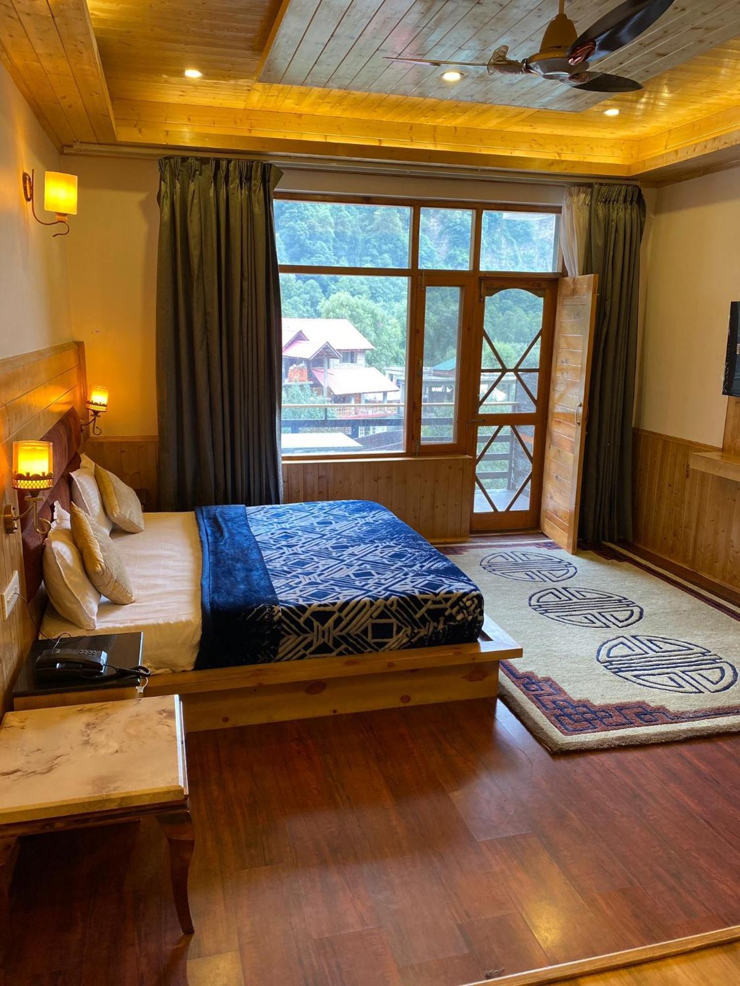 Hotel The Kalath House Manāli Exterior foto